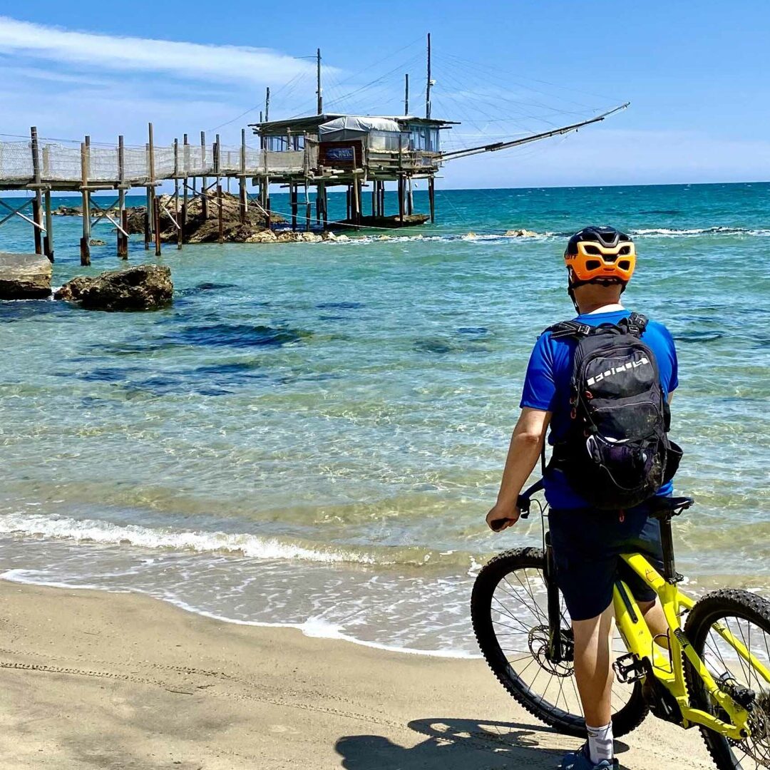 ebike sulla costa dei trabocchi in abruzzo_2